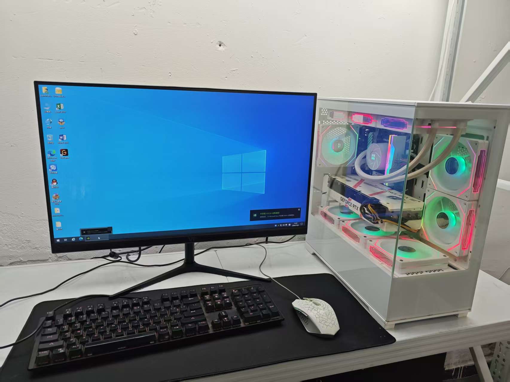 华硕台式电脑  i7-13700KF+DDR5 32GB双通道内存+1T高速固态硬盘+七彩虹3070Ti显卡